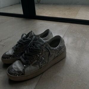 Golden goose size 8